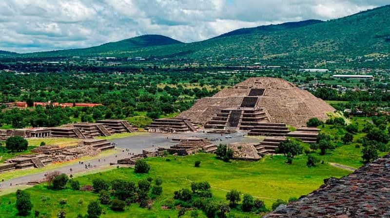 Billet Mexico : Visite de Teotihuacan, restaurant-caverne et basilique