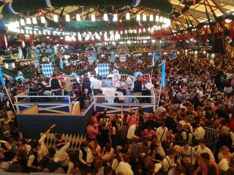 Billet Visite de l'Oktoberfest avec bière et déjeuner dans l'une des grandes tentes