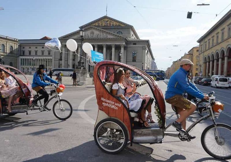 Billet Visite guidée de la ville et du jardin anglais en Pedicab / Rikscha
