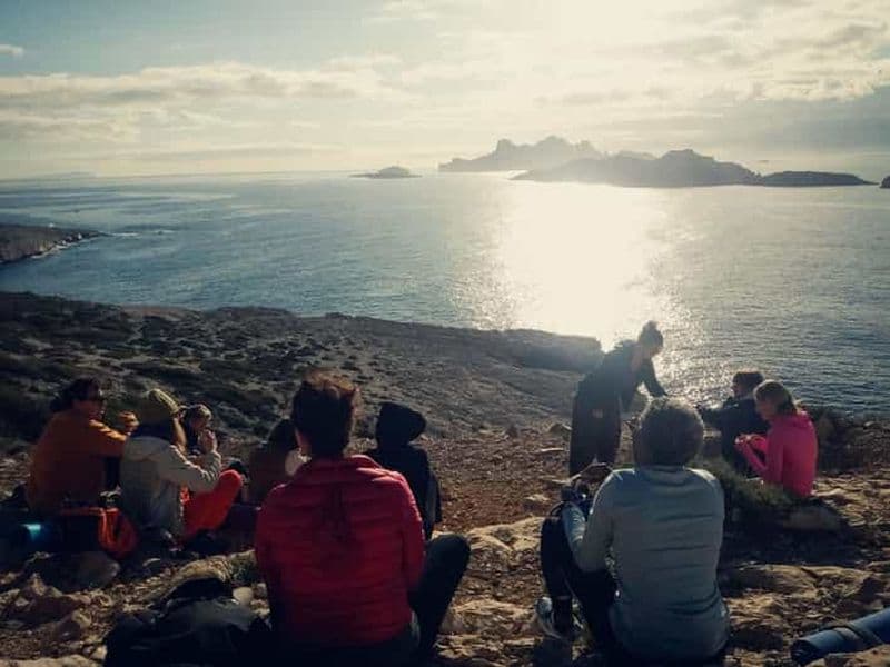 Billet Parc National des Calanques : Yoga & Hike Marseilleveyre