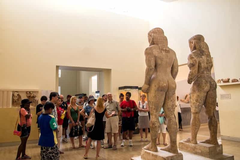 Billet Athènes : Excursion d'une journée à Delphes et Arachova avec un guide