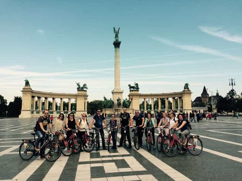 Billet Budapest : visite guidée à vélo Plus