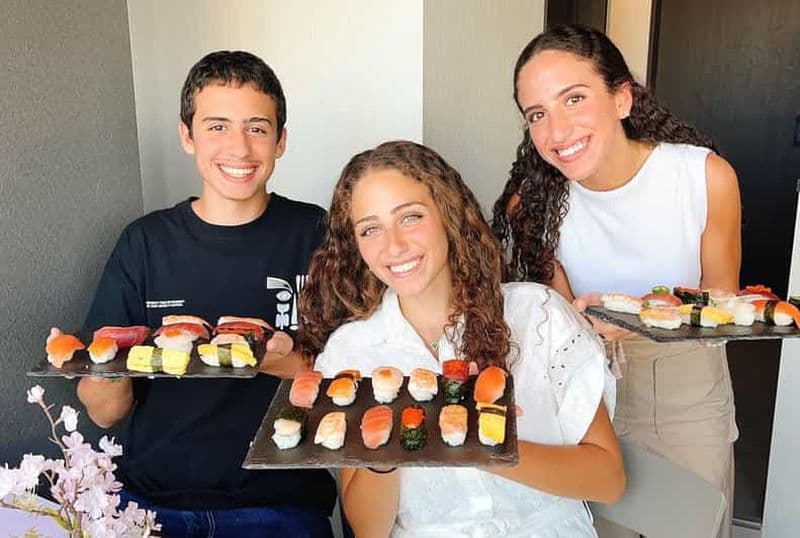 Billet Tokyo : Cours de préparation de Maki Sushi et Nigiri Sushi à Asakusa !