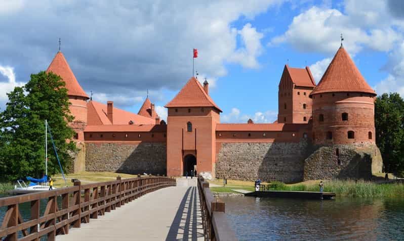Billet Au départ de Vilnius : excursion d'une demi-journée en train à Trakai dans le respect de l'environnement