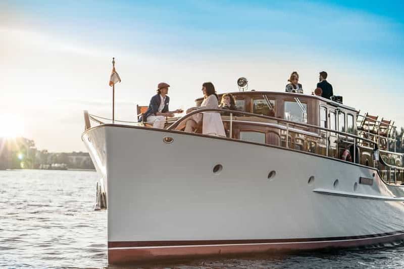 Billet Berlin : croisière d'une heure en style boutique à bord du FITZGERALD électrique