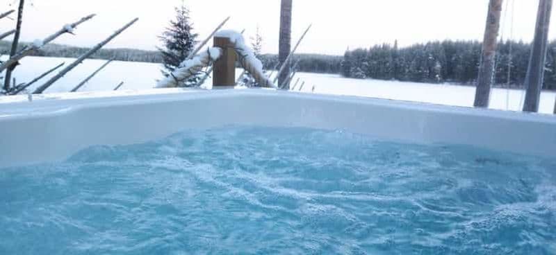 Billet Sauna traditionnel en bois finlandais et piscine chaude privés