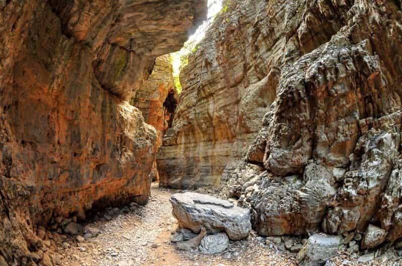 Billet La Canée : randonnée dans les gorges d'Imbros et détente à la plage