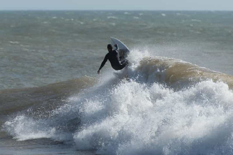 Billet Au départ d'Agadir : Excursion de surf à Taghazout avec déjeuner