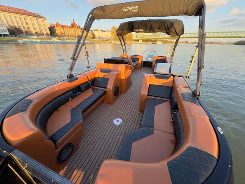 Billet Bratislava : croisière privée sur le Danube avec boissons