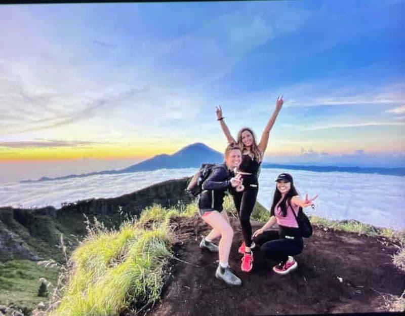 Billet Trekking au Mont Batur avec petit-déjeuner et source d'eau chaude naturelle