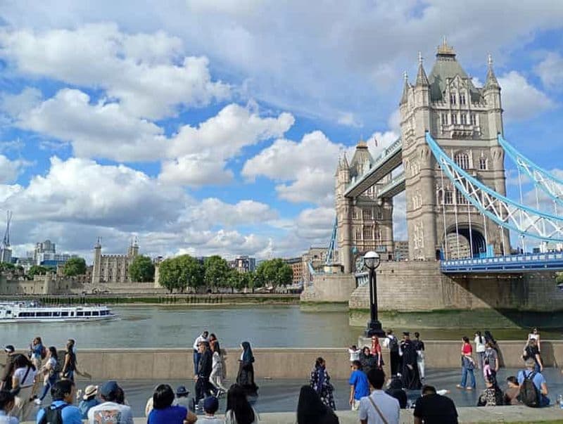 Billet Londres : Grande promenade dominicale de Big Ben au Tower Bridge Pub