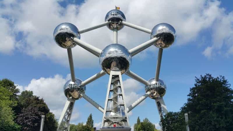 Billet Bruxelles : billet pour l'Atomium et visite numérique avec promenade en ville