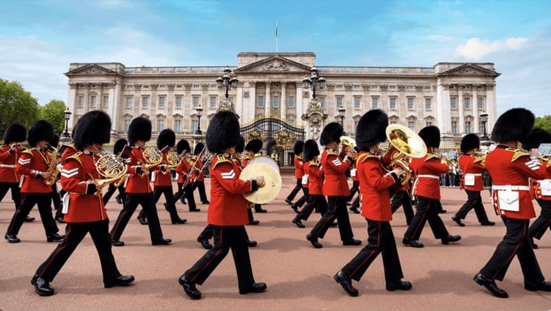 Billet Londres : visite du palais de Buckingham et de la relève de la garde