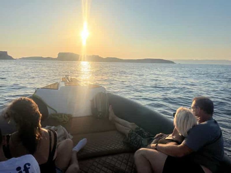 Billet Balade-Privatisation au coucher du soleil îles du Frioul 9 personnes