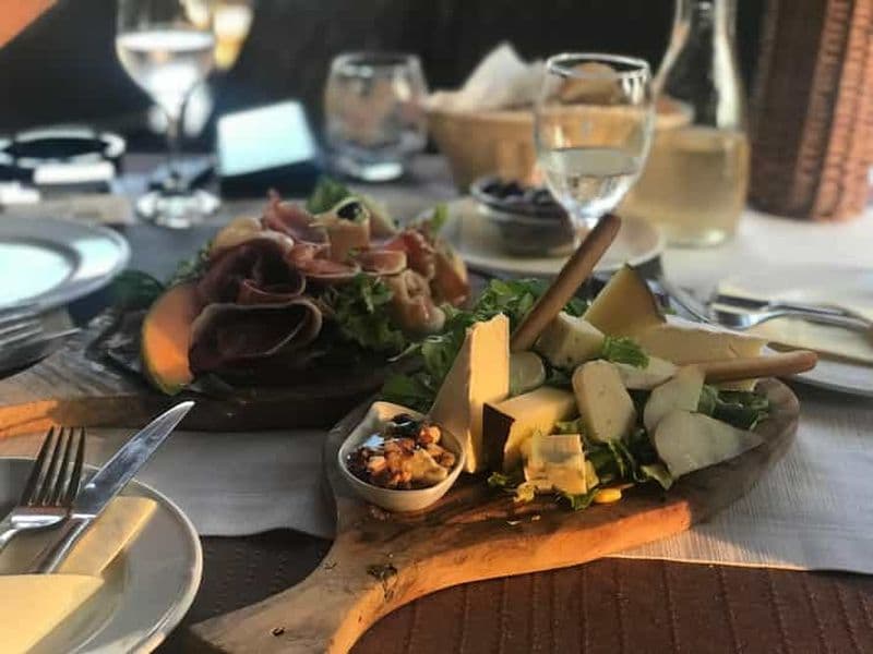 Billet Au départ de Split en Croatie : Visite des vignobles et expérience gastronomique