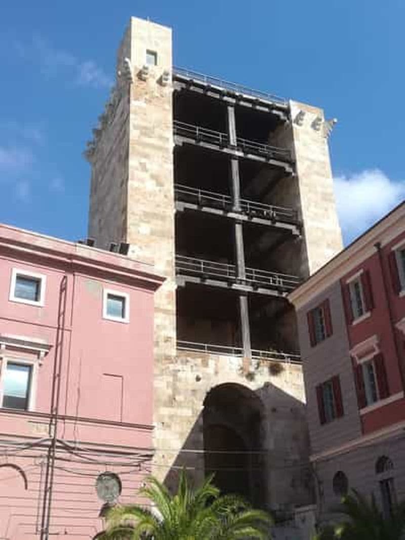 Billet Cagliari : visite guidée du quartier historique de Castello