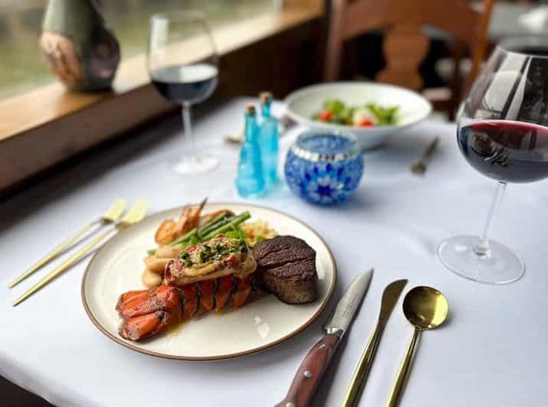 Billet NYC : Dîner-croisière de la Saint-Valentin sur la rivière Hudson