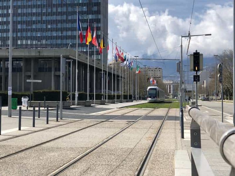 Billet Grenoble : visite guidée historique de la ville avec un guide local