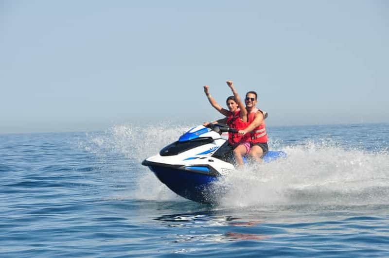 Billet Marbella : explorez la Costa del Sol en jet ski – parcours guidé d'une heure.