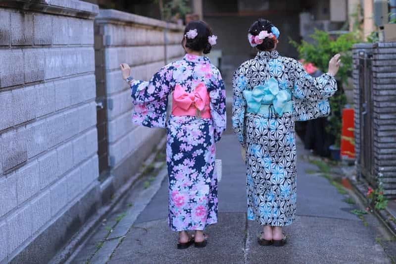 Billet Kyoto : Location de kimonos dans un jardin et une chambre japonais traditionnels