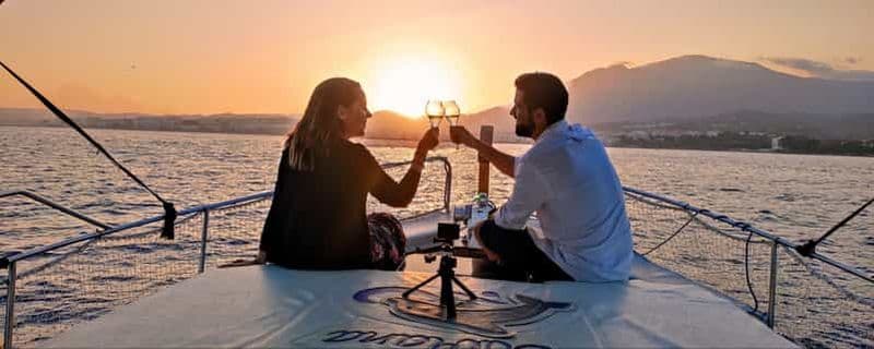 Billet Estepona : excursion en bateau au coucher du soleil, cava et tapas