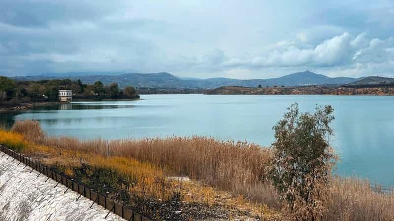 Billet Athènes : Excursion d'une journée au lac Marathon, au musée et à la plage de Shinias