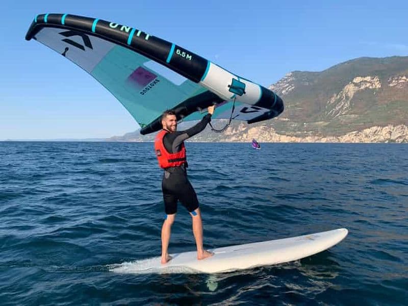 Billet Lac de Garde : Cours de surf sur l'aile