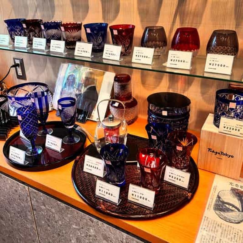Billet Tokyo : atelier de découpe de verre Edo Kiriko d'une heure et demie à Sumida