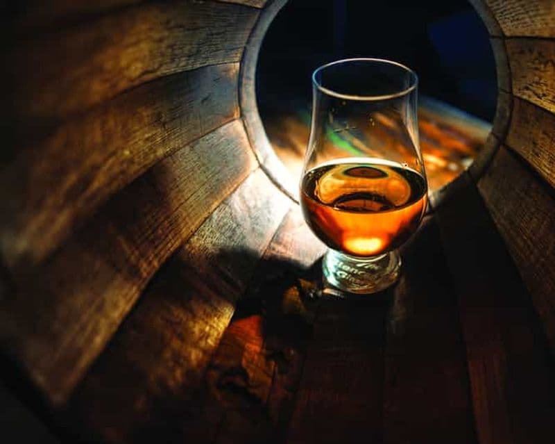 Billet Au départ de Glasgow : Excursion à Whisky et Loch Lomond avec admissions