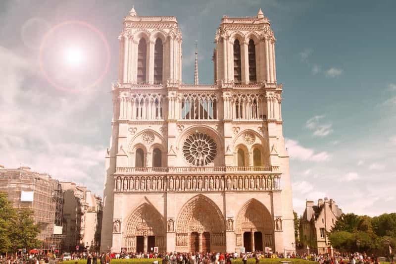 Billet Visite citadine de Paris : cathédrale Notre-Dame, Louvre, sans file d'attente