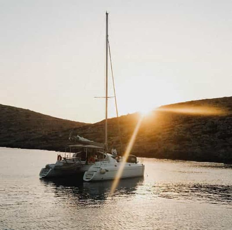 Billet Ierapetra : Croisière en catamaran au coucher du soleil sur l'île de Chrissi