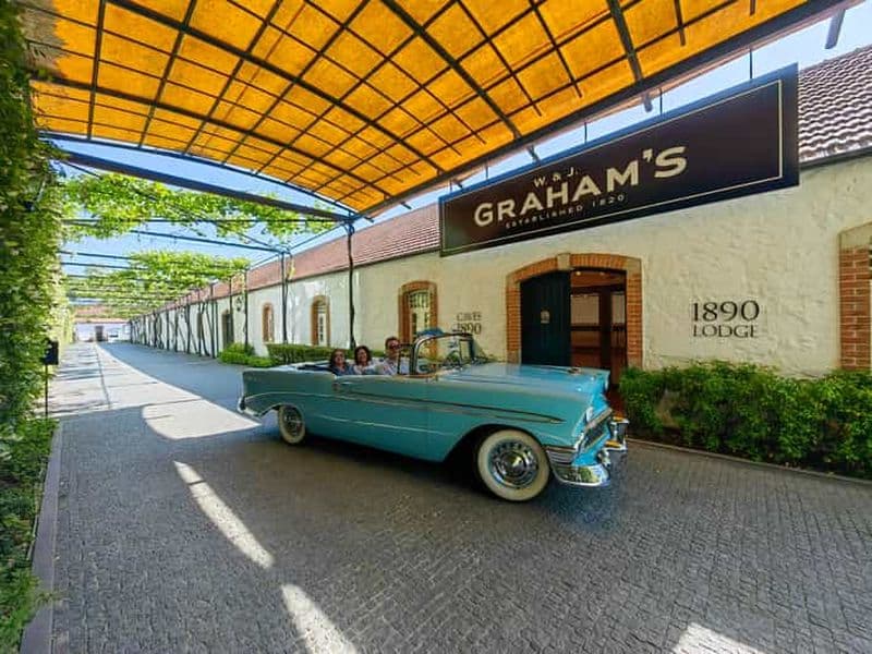 Billet Visite privée de Porto en voiture classique