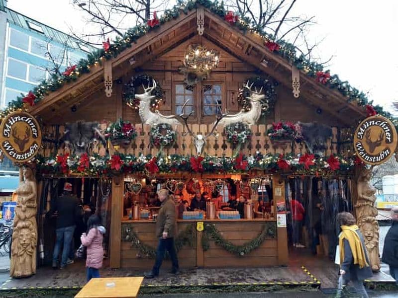 Billet Munich : Visite du marché de Noël avec du vin chaud