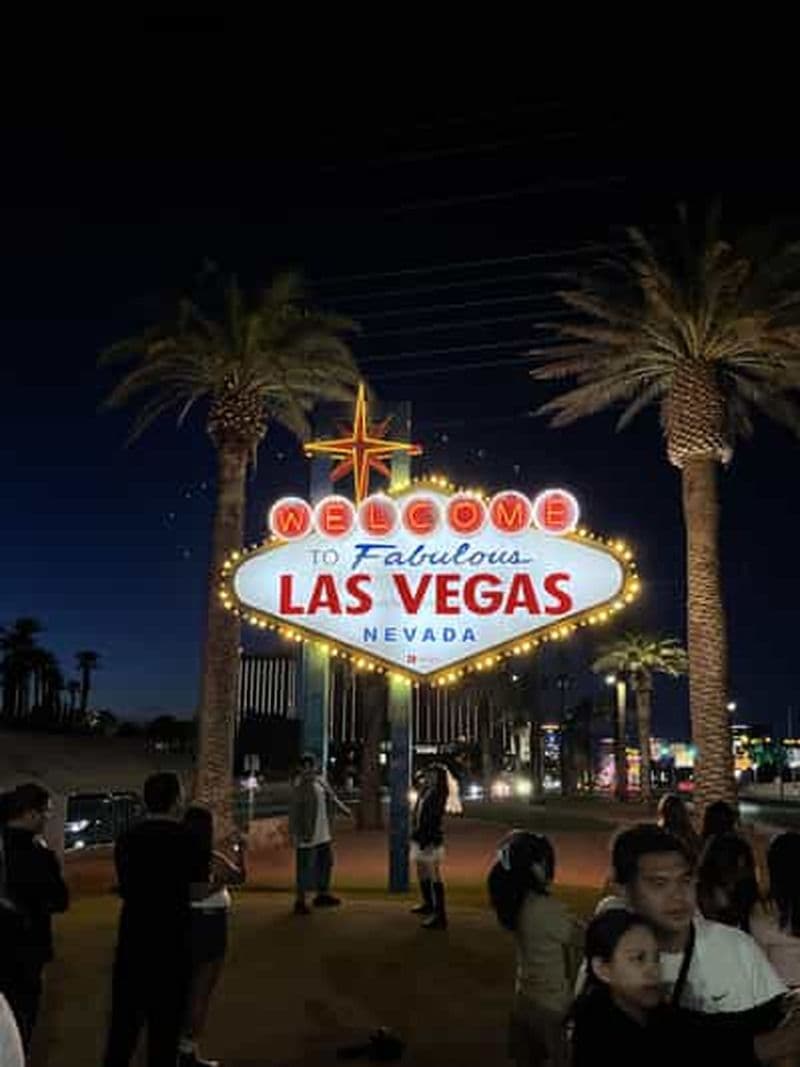 Billet Visite nocturne luxueuse de Las Vegas en limousine Mercedes Sprinter