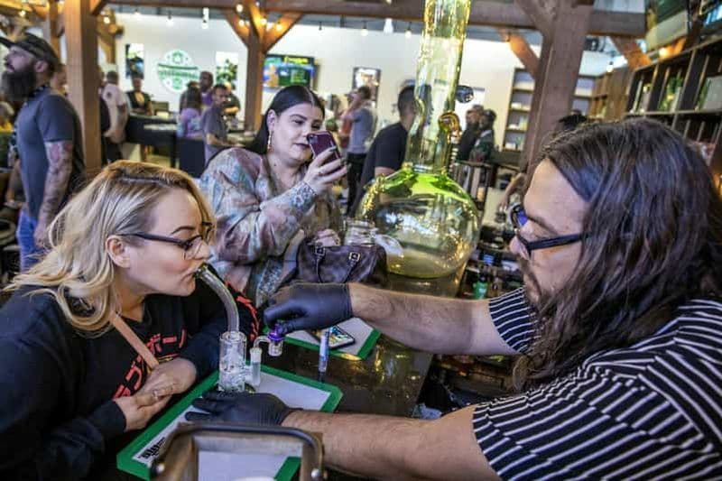 Billet Las Vegas : Visite bus cannabis avec Weed Lounge & Party Bus