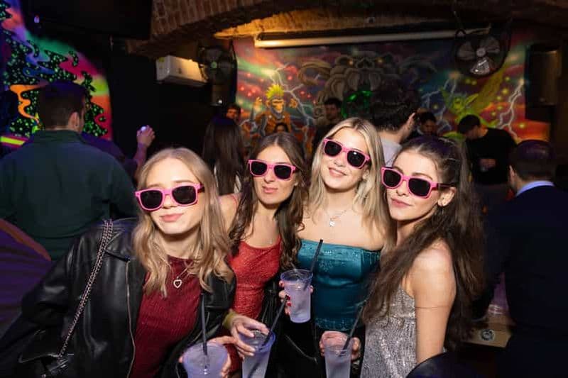 Billet Tournée des bars Drunken Monkey avec open bar et soirée à la boîte de nuit SaSaZu