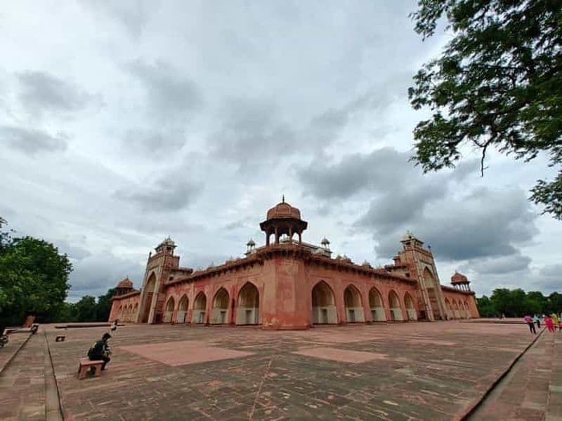 Billet Delhi : visite guidée du tombeau de Humayun avec accès coupe-file et transferts
