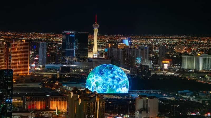 Billet Las Vegas : Vol nocturne au-dessus du Strip et Spectacle du Magicien d'Oz à la Sphère