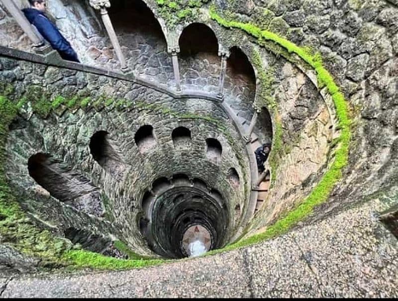 Billet Lisbonne : Excursion d'une journée à Sintra, au palais de Monserrate et au palais de Pena