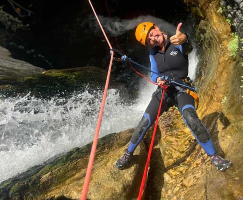 Billet Canyoning à Malaga : excursion avec reportage photo gratuit.