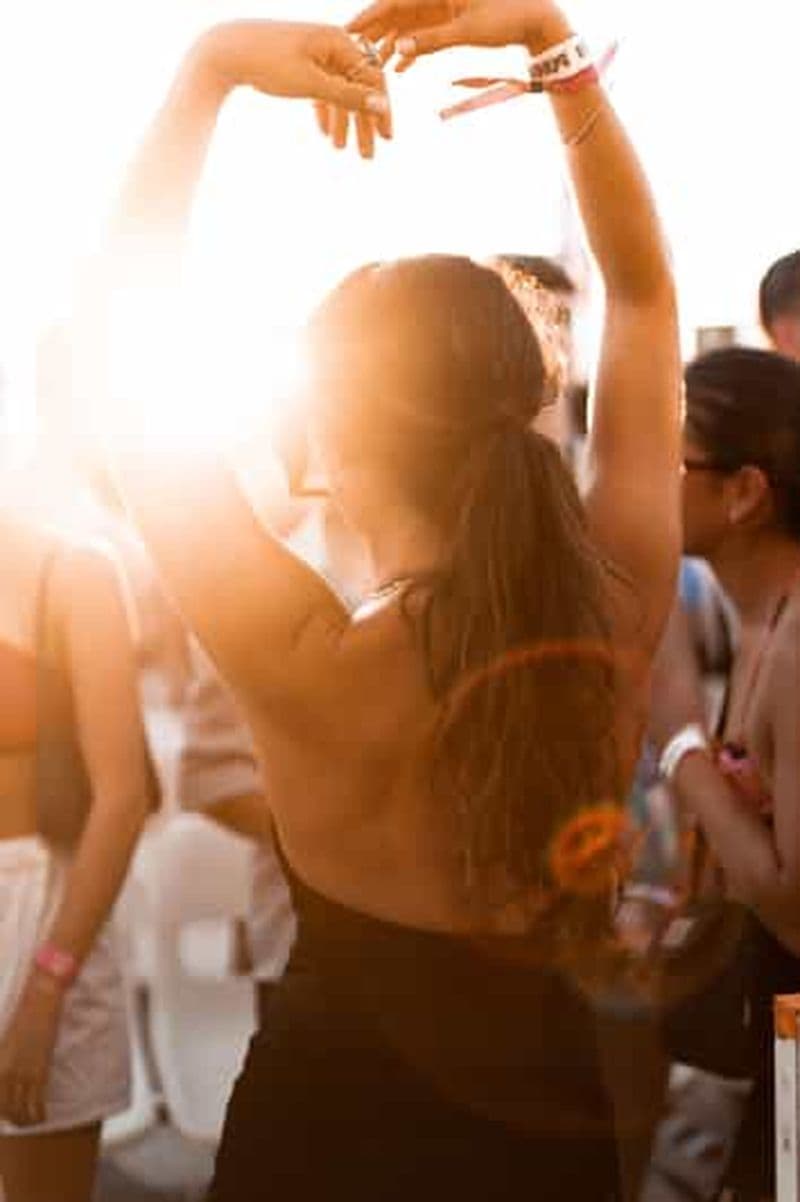 Billet Ibiza : Bateau de fête avec boissons, spectacles, DJ et danseurs