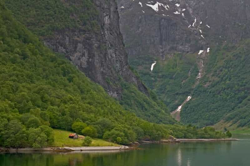 Billet Bergen : Excursion auto-guidée à Oslo avec croisière à Sognefjord (5h)