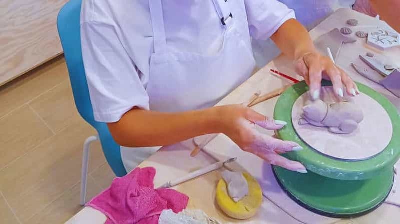 Billet Naples : atelier céramique avec décoration et apéritif