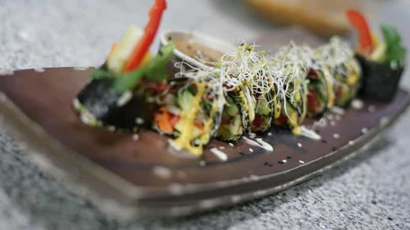 Billet Tulum : cours de cuisine de sushis végétaliens avec déjeuner ou dîner