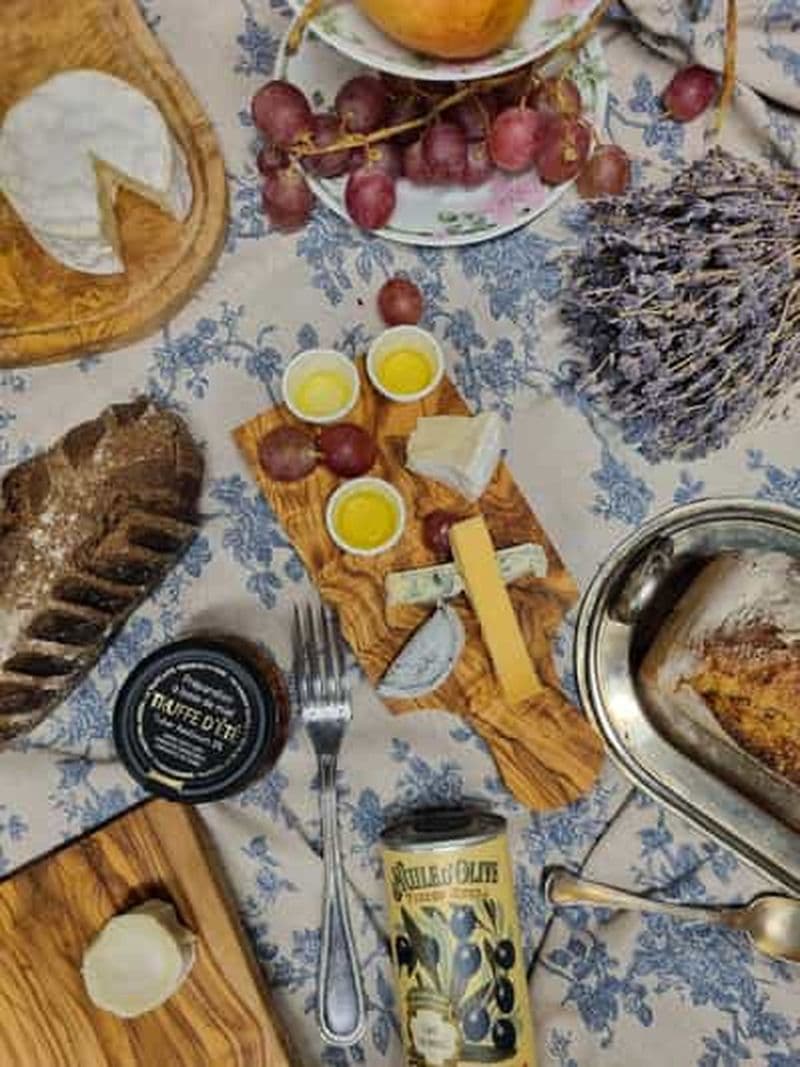 Billet Vieux-Nice : Dégustation d'huiles d'olive, fromages et pains artisanaux