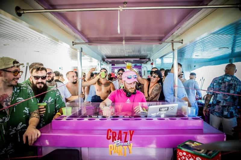Billet Benalmadena : Fête du bateau avec un verre