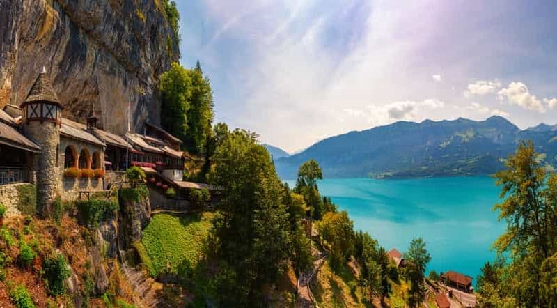 Billet Depuis Interlaken : Grottes de Beatus, lac bleu et lac de Thoune