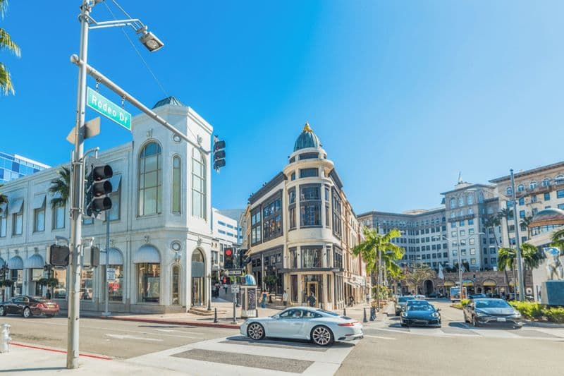 Billet Visite à pied de Rodeo Drive : Faites du shopping, repérez les célébrités, explorez