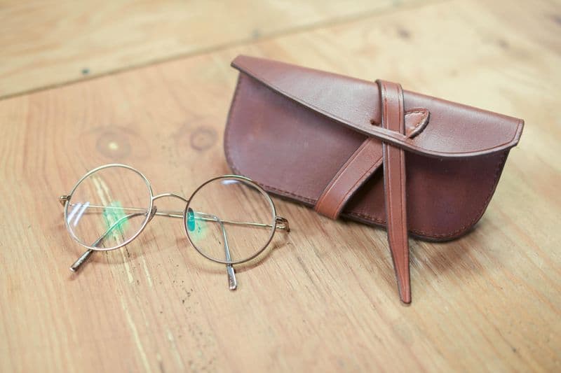 Billet Fabriquez votre étui à lunettes en cuir