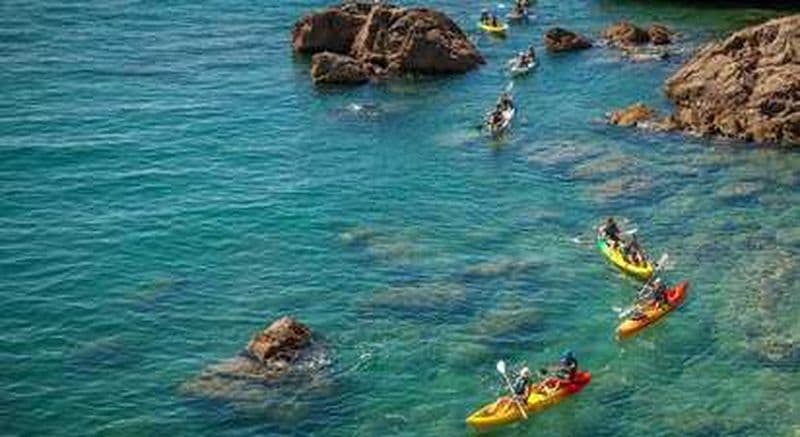 Billet Balade guidée en Kayak autour de la côte rocheuse de Sète - Barberoussette